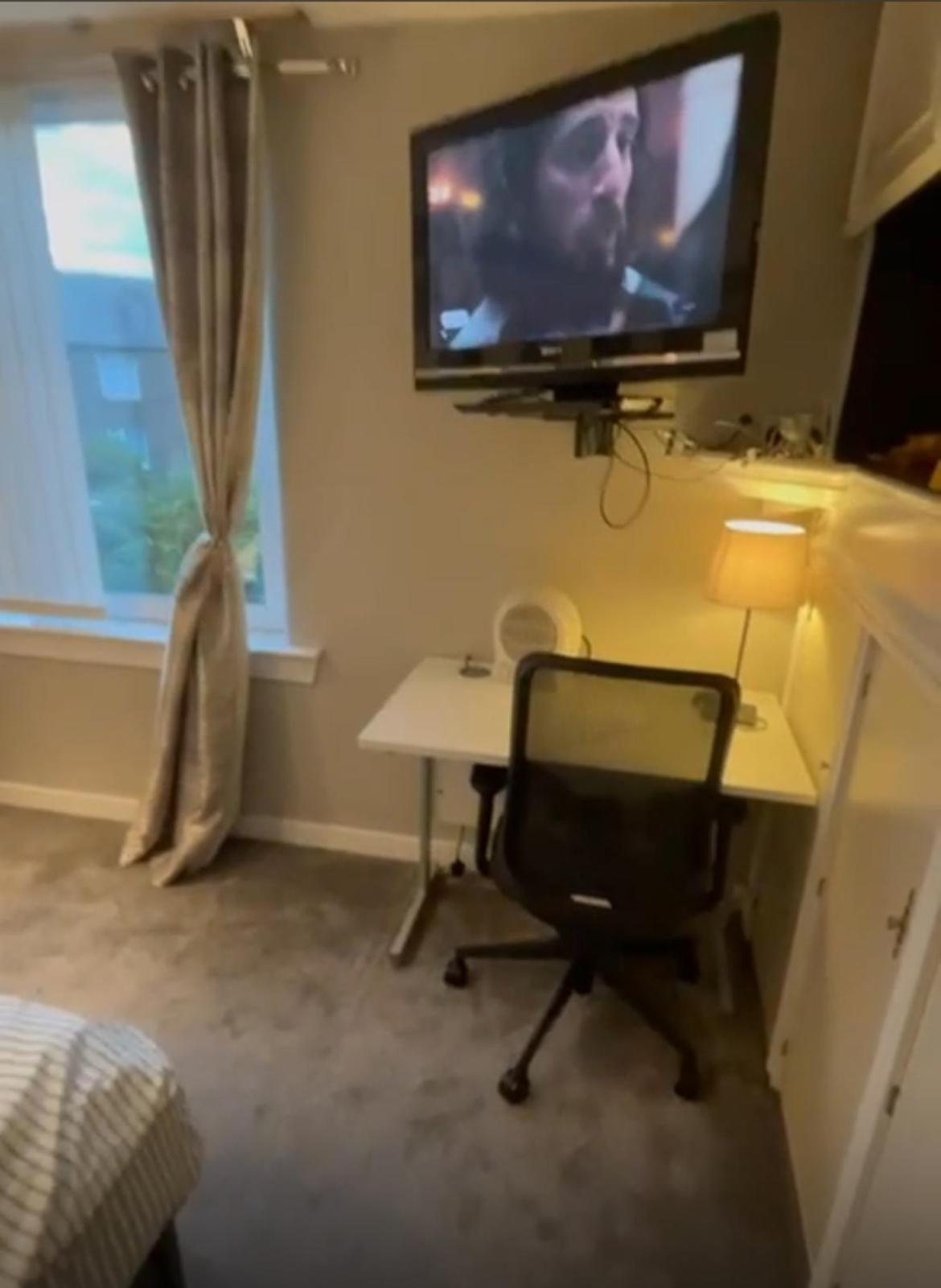 Room In A Home Εδιμβούργο Εξωτερικό φωτογραφία